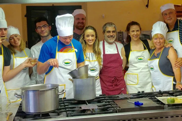 Small-Group Cooking Class in Castle with Optional Transfer