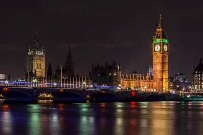 Explore Vibrant London: Self-Guided Audio Tour
