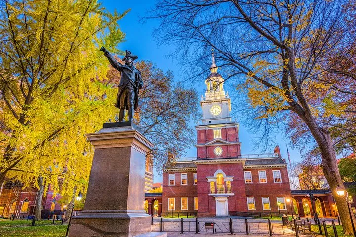 New York City Philadelphia and Amish Community Tour 1 Day