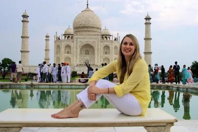Private Tajmahal and Fatehpur Sikri City Tour from Agra