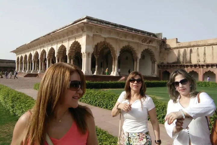 Guided Sunrise Tour of Taj Mahal with 3 World Heritages UNESCO sites in Agra