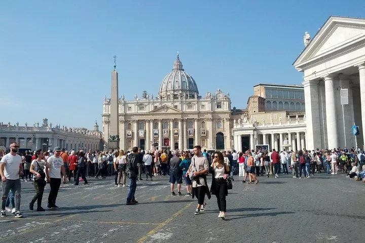 Skip the Line Tour: Vatican Museums, Sistine Chapel & Basilica