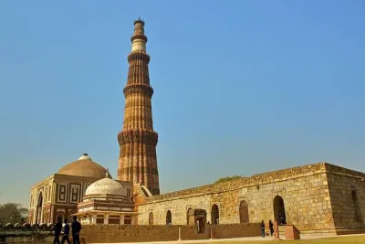 Private Old and New Delhi Tour - Best of Delhi in 8 Hours with Entrances