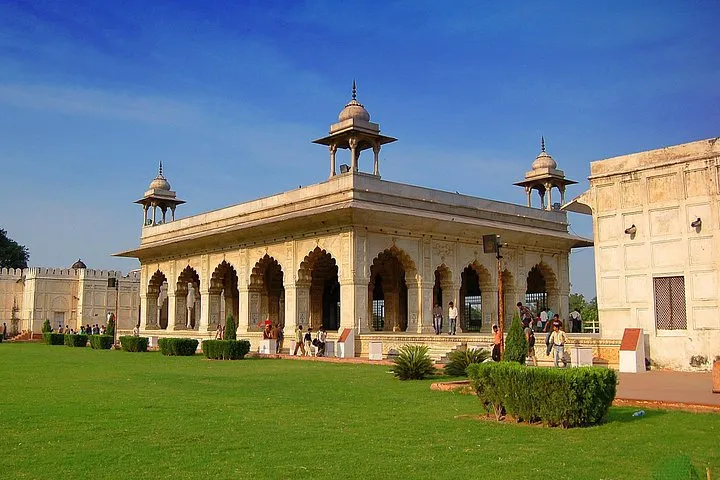 Explore The Red Fort With Private Guide