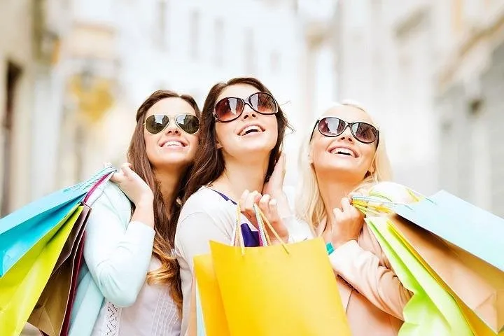 Dubai Shopping tour (Outdoor Activities )