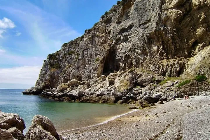 Mindful Coastal Hike in Arrabida – Secret Beach by the Atlantic