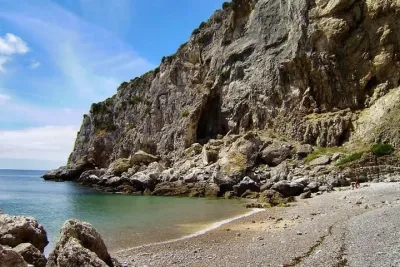 Mindful Coastal Hike in Arrabida – Secret Beach by the Atlantic
