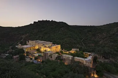 Samode Day Trip from Jaipur by Car and Driver