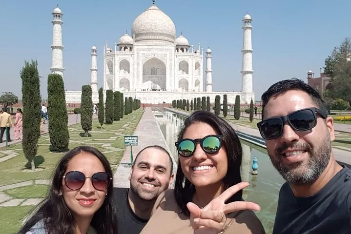 From Jaipur: Private Day Trip to Taj Mahal by Private Car