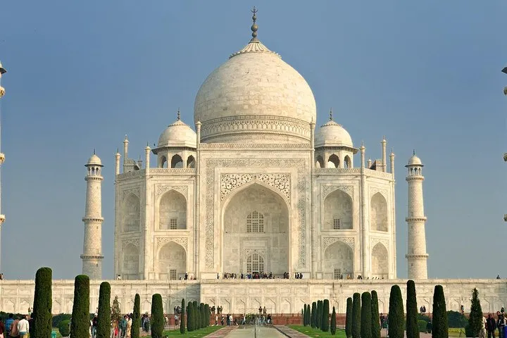 Guide Services in Agra for Taj Mahal Sunrise or Sunset and Fort