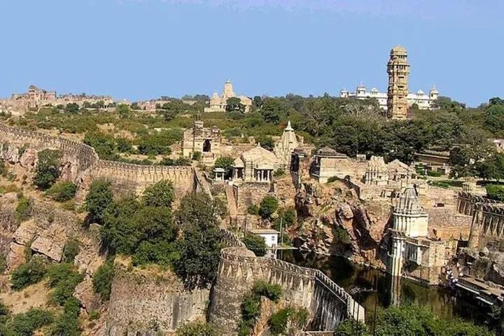 Day Trip To Chittorgarh Fort From Udaipur With Lunch