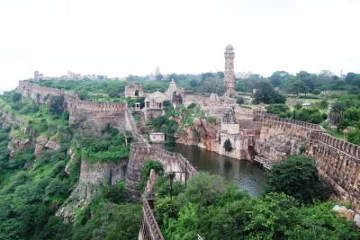 Private transfer - Jaipur to Udaipur via Chittorgarh Fort with lunch