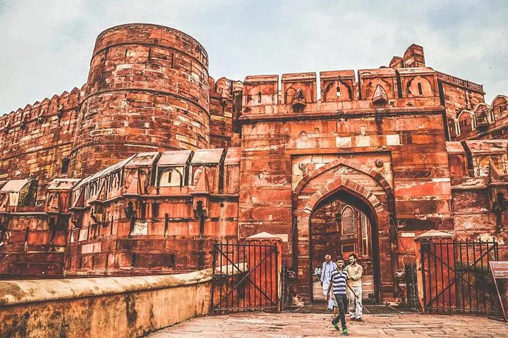 Taj Mahal and Agra Private Day-Trip from Delhi by Train