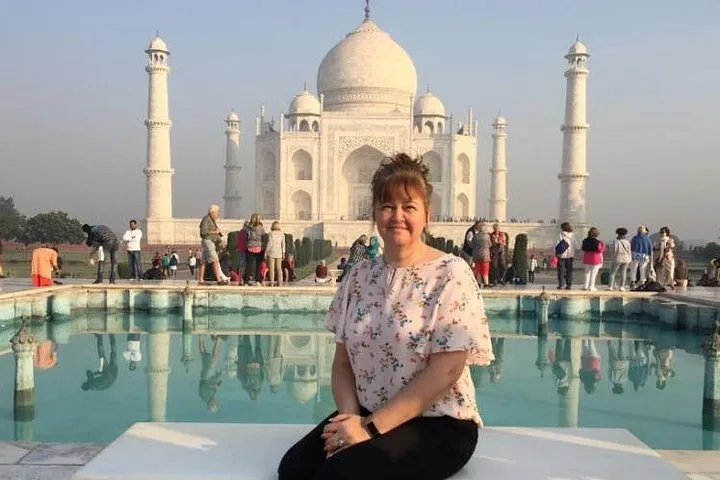 Same Day Taj Mahal Tour By Gatimaan Express Train
