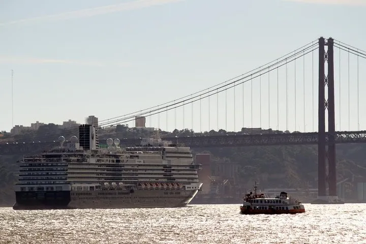 Lisbon Private Walking Tour from Santa Apolónia Cruise Port