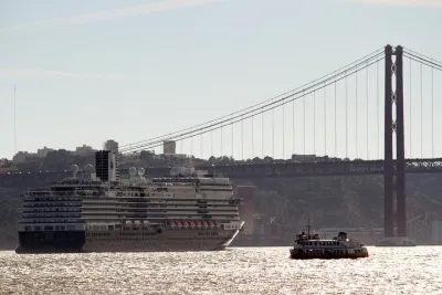 Lisbon Private Walking Tour from Santa Apolónia Cruise Port