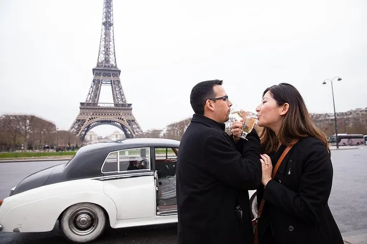 Paris Picturesque Romanic Luxury Vintage Rolls Royce Tour