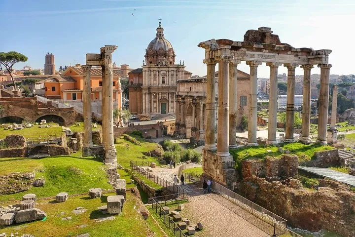Ancient Rome and Colosseum Guided Tour with Undergrounds Optional
