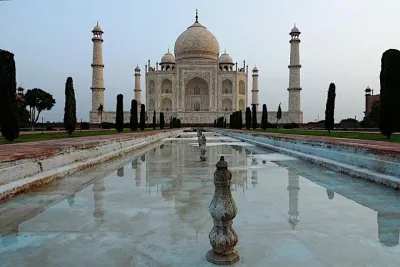 1-Day Trip to Agra from Delhi by Train