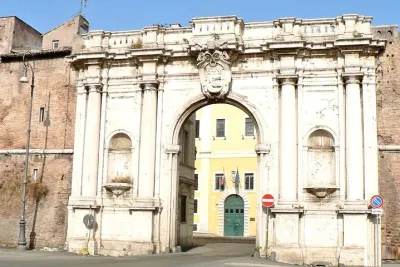 Porta Portese Market, Trastevere, St Cecilia & Jewish Ghetto Guided Tour in Rome