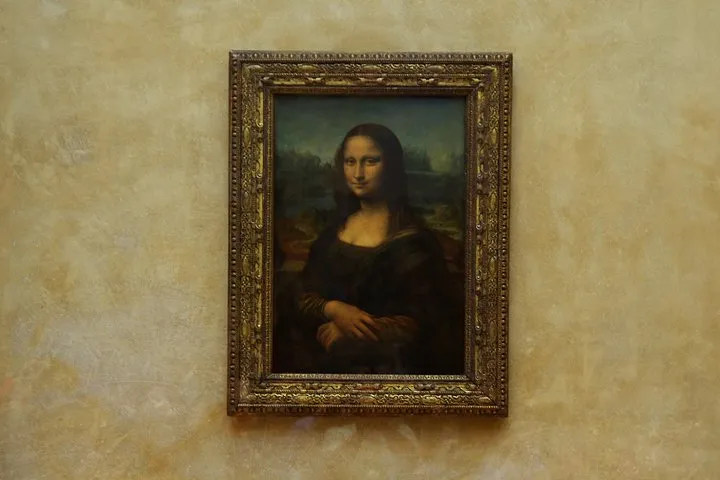 Discover the secrets of the Louvre