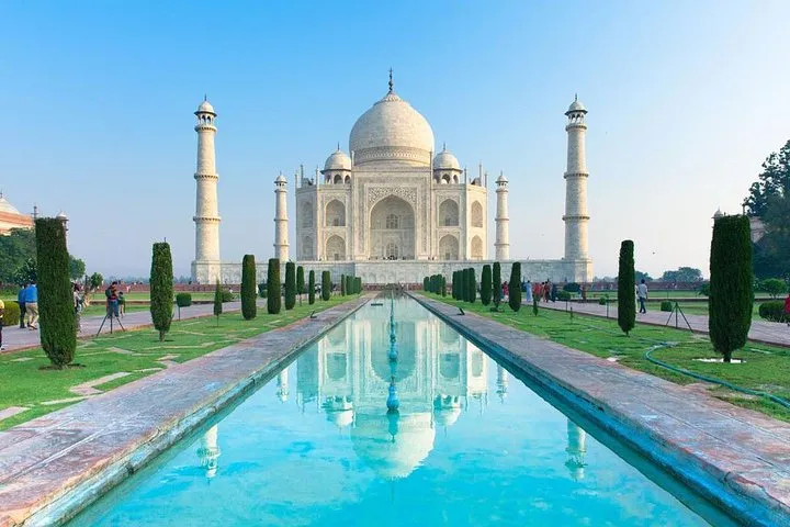 Private Taj Mahal and Agra Fort Day Tour from Delhi