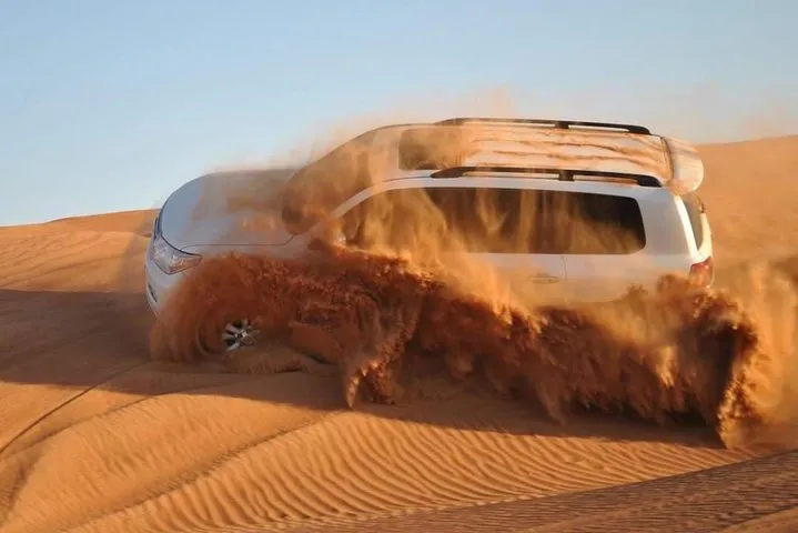 Dubai Evening Private jeep Desert Safari ,Belly Dance, BBQ Dinner