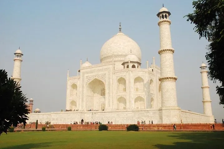 Private- Same Day Agra Tour From Delhi by Gatiman Express Train (All Inclusive)