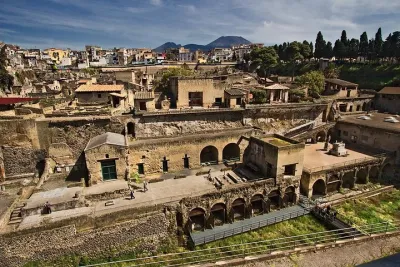 Pompeii and Herculaneum Small-Group with an Expert Archaeologist