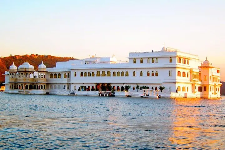 From Delhi: Golden Triangle Private Tour with Udaipur