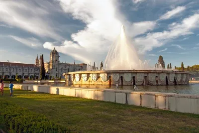 Lisbon and Sintra Essence 9H Private Tour from Lisbon or Cascais