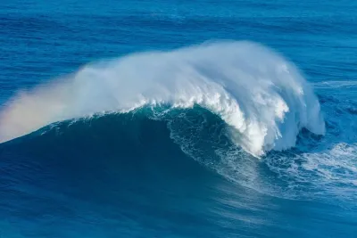 Safe Private Tour - Nazaré Big Waves & Medieval Óbidos