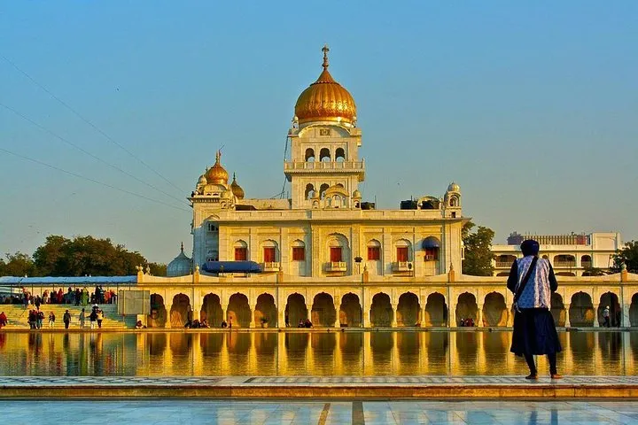 Visit Old Gurdwaras Of Delhi