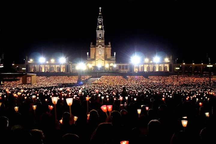 Fátima Half Day Private Tour Lisbon w/ Optional Candle Procession