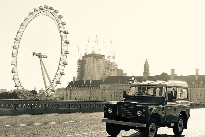 4 Hours Classic London Tour in a Private Vehicle