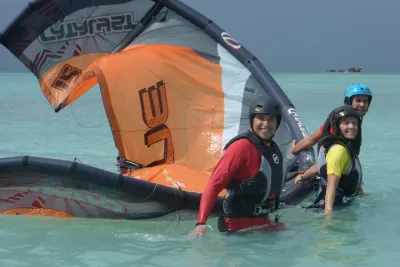 Maui Small-Group Kiteboarding Lesson - Kite Beach