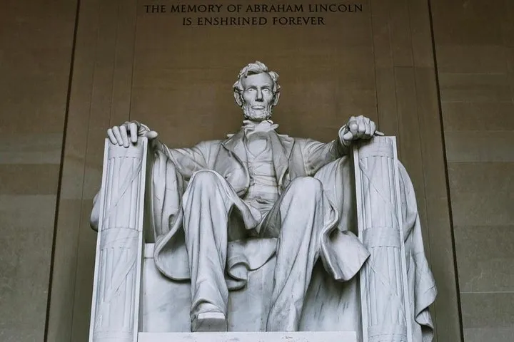 DC Mall w/ Washington Monument Ticket Exclusive Guided Tour