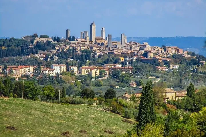Siena & San Gimignano: Private Full-Day Tuscany Tour from Rome