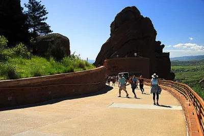 Denver and Foothills Mountain Small-Group Tour