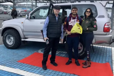 Royal Welcome with Red Carpet Treatment