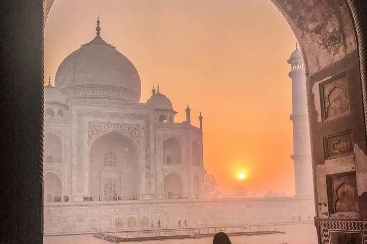 Private Taj Mahal Sunrise Tour from from Delhi