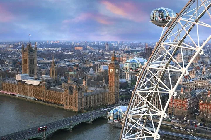 Westminster Private Walking Tour & London Eye Ticket