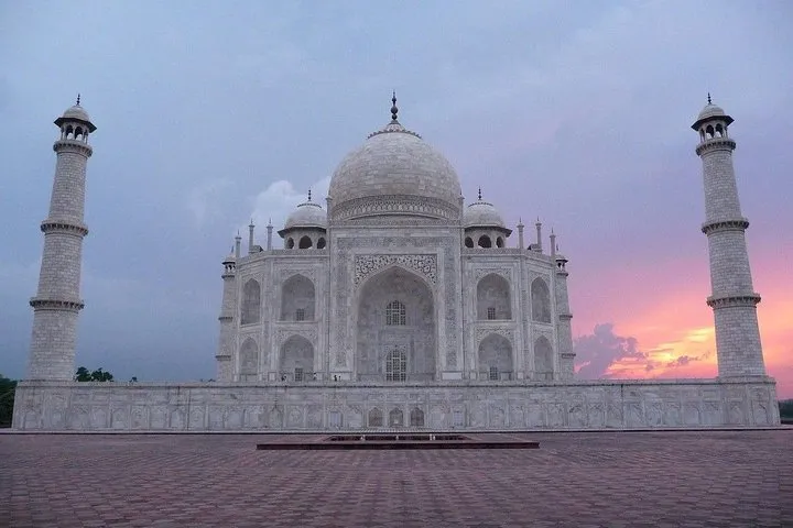 Taj Mahal at Sunrise and Agra Day Tour from Delhi