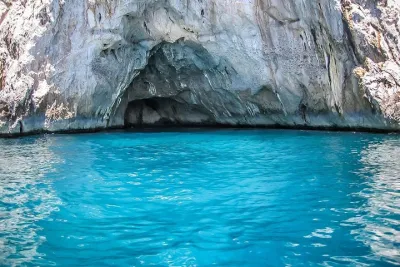 Capri Day Trip from Rome by Bus and Ferry – Guided or Independent