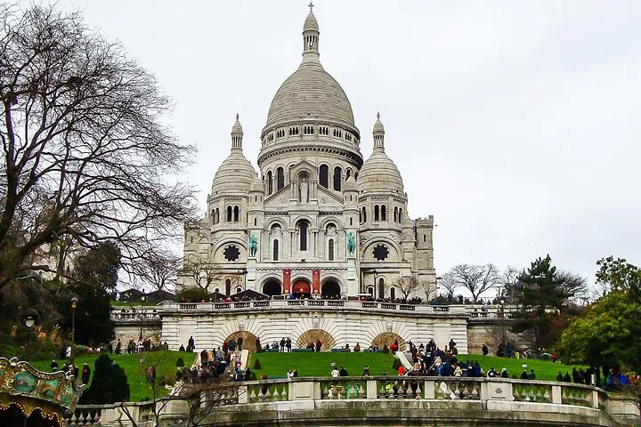 Montmartre Walking Tour with a Private Local Guide
