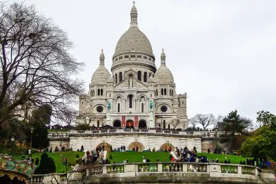 Montmartre Walking Tour with a Private Local Guide
