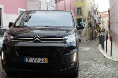 Discover Fátima, Batalha, Nazaré and Óbidos by VAN -Full Day Tour