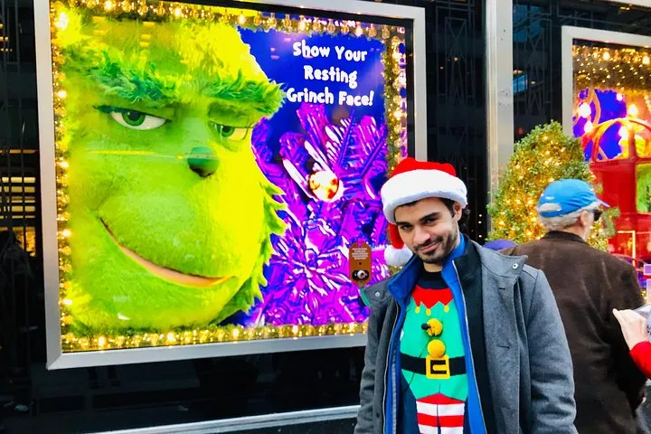 New York City Holiday Movie Sites and Lights Bus Tour