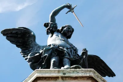 Castel Sant'Angelo and Baroque walking tour
