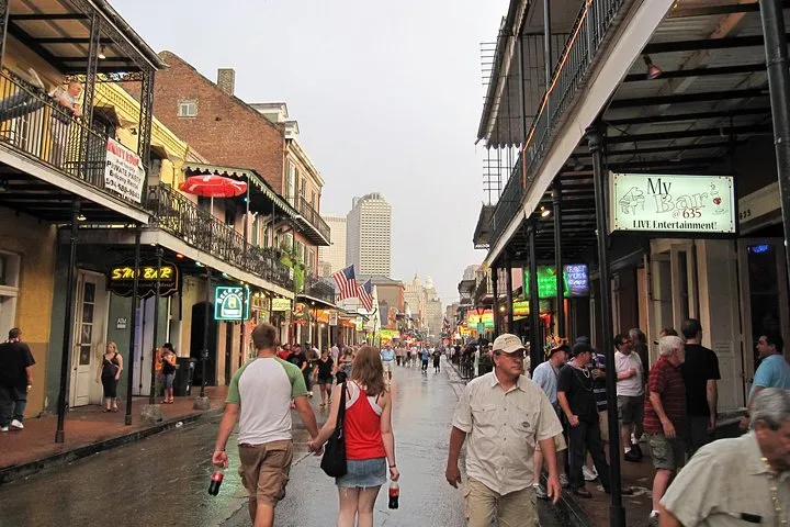 New Orleans City, Cemetery and Swamp Full-Day Tour